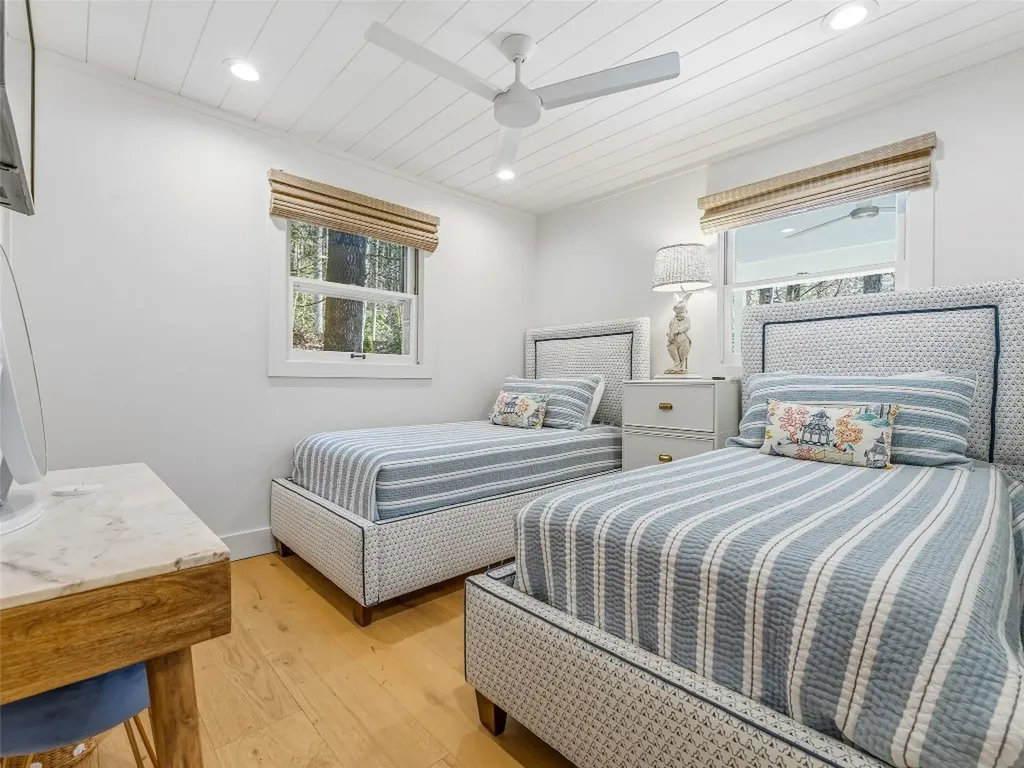 40 Toxaway Landing Drive Lake Toxaway NC 28747