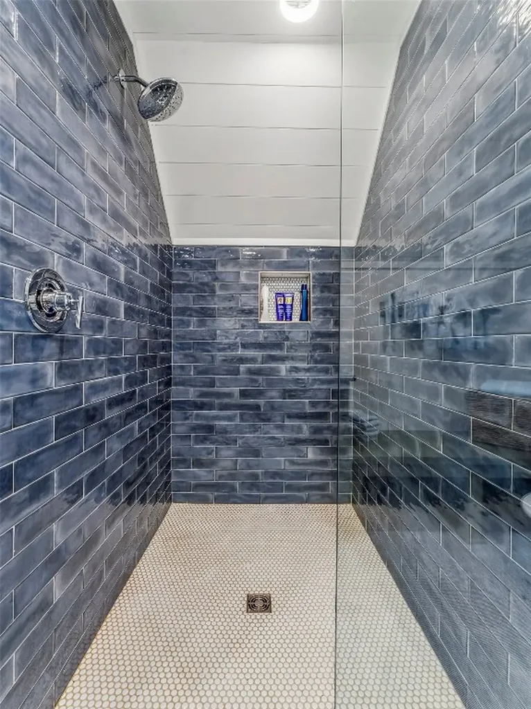 40 Toxaway Landing Drive Lake Toxaway NC 28747