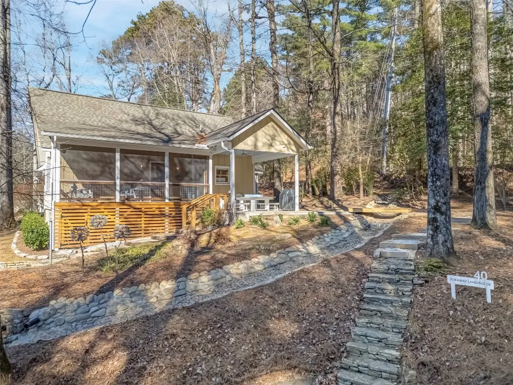 40 Toxaway Landing Drive Lake Toxaway NC 28747