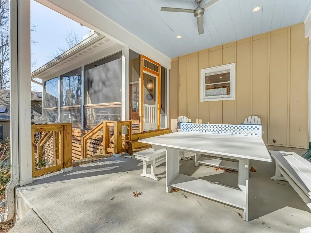 40 Toxaway Landing Drive Lake Toxaway NC 28747