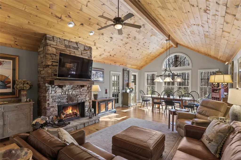 1545 Black Oak Drive Sapphire NC 28774