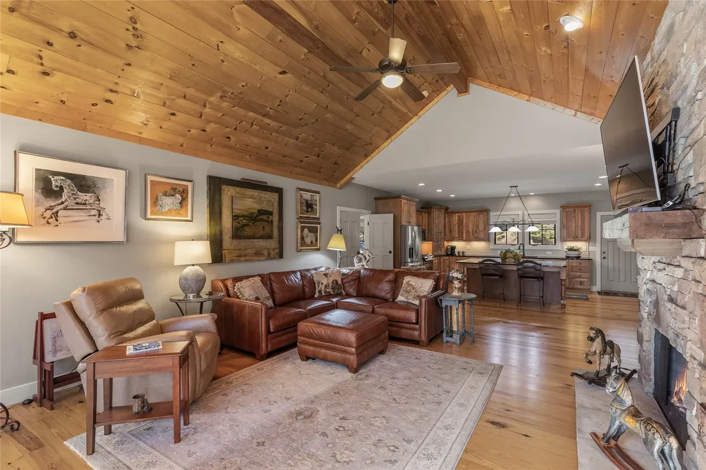 1545 Black Oak Drive Sapphire NC 28774