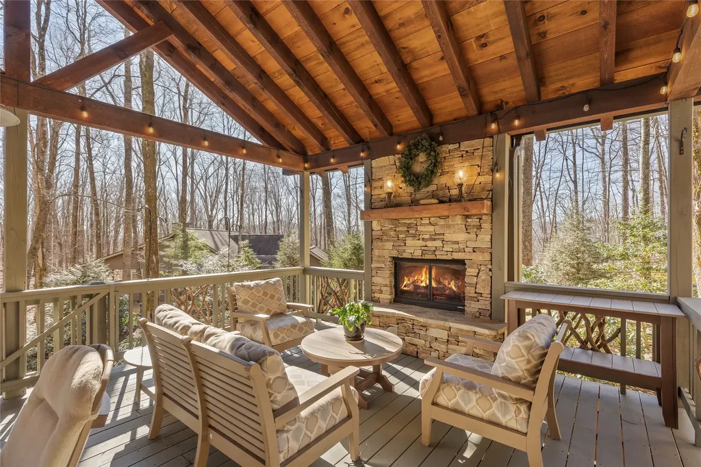 1545 Black Oak Drive Sapphire NC 28774