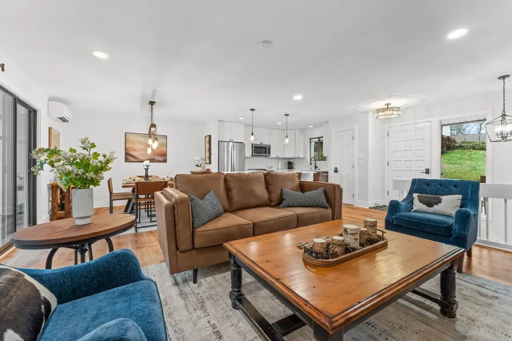 50 Dogwood Knob Sapphire NC 28774