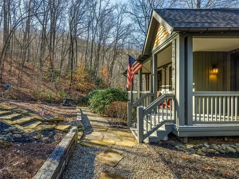 298 Hedgewood Drive Tuckasegee NC 28783