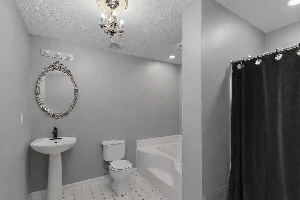 141 Andrews Park Road Cullowhee NC 28723