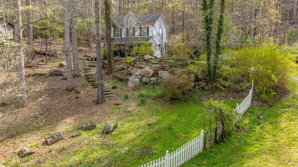 141 Andrews Park Road Cullowhee NC 28723