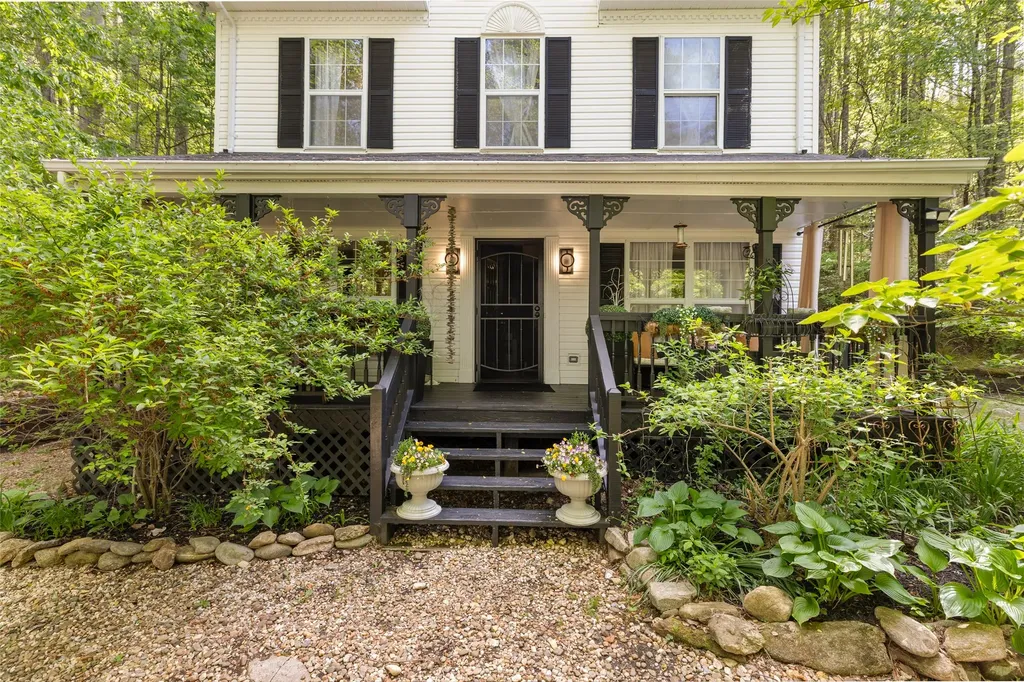 141 Andrews Park Road Cullowhee NC 28723