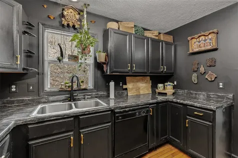 141 Andrews Park Road Cullowhee NC 28723