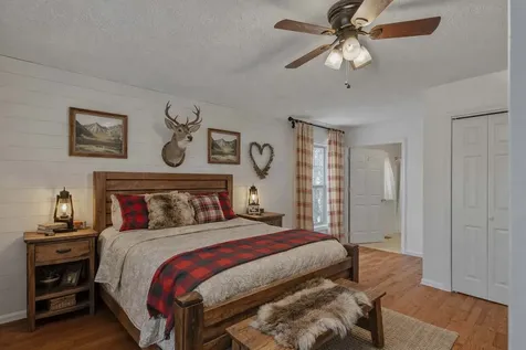 141 Andrews Park Road Cullowhee NC 28723