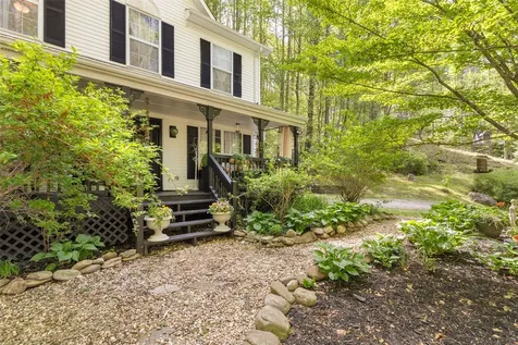 141 Andrews Park Road Cullowhee NC 28723