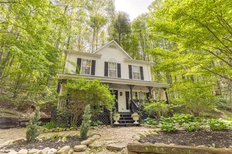 141 Andrews Park Road Cullowhee NC 28723