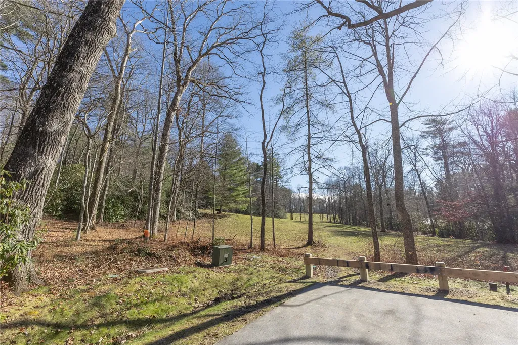 Lot 24 Ivy Gate Lane Cashiers NC 28717