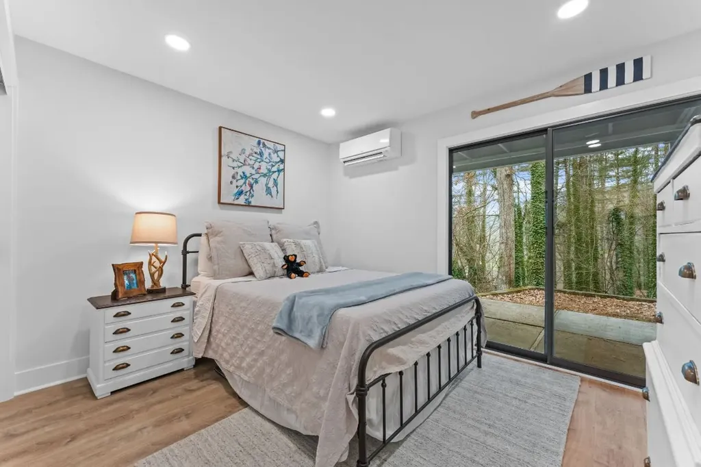 50 Dogwood Knob Sapphire NC 28774