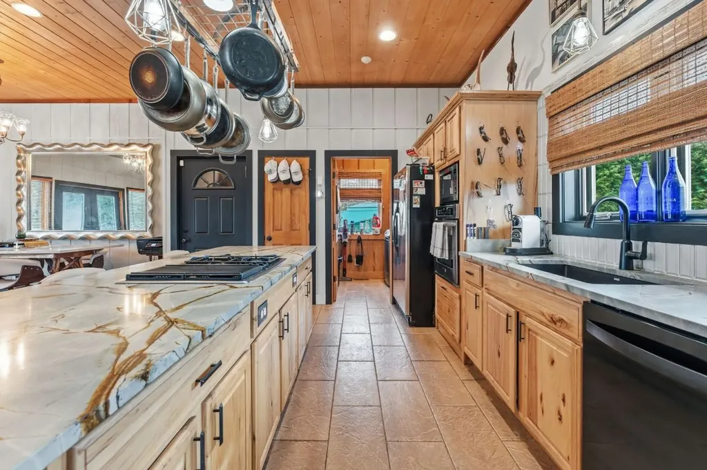 36 Heavens Gate Lane Glenville NC 28736