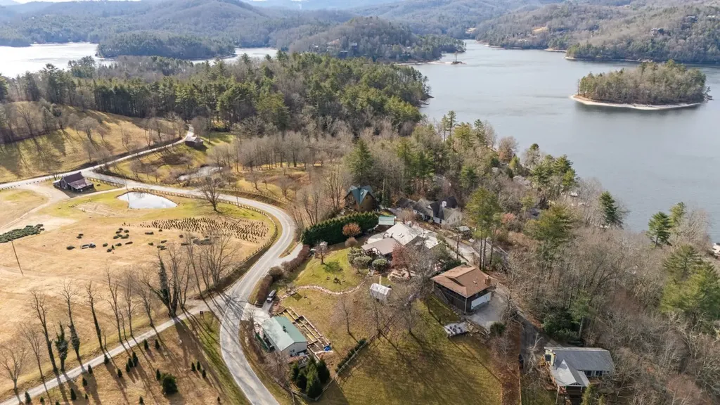 36 Heavens Gate Lane Glenville NC 28736