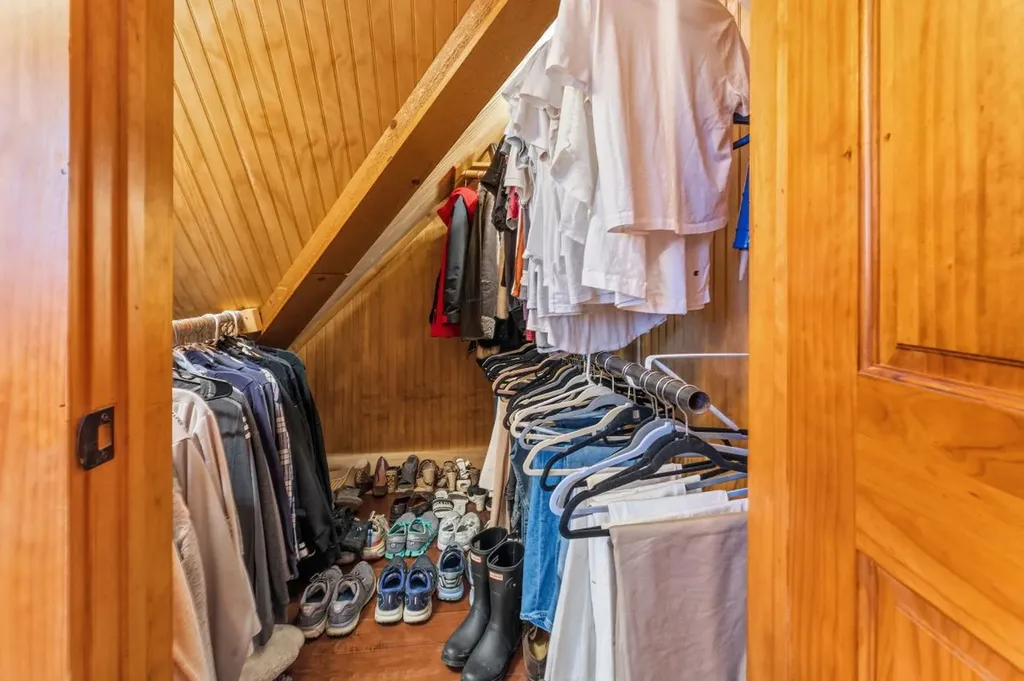 36 Heavens Gate Lane Glenville NC 28736