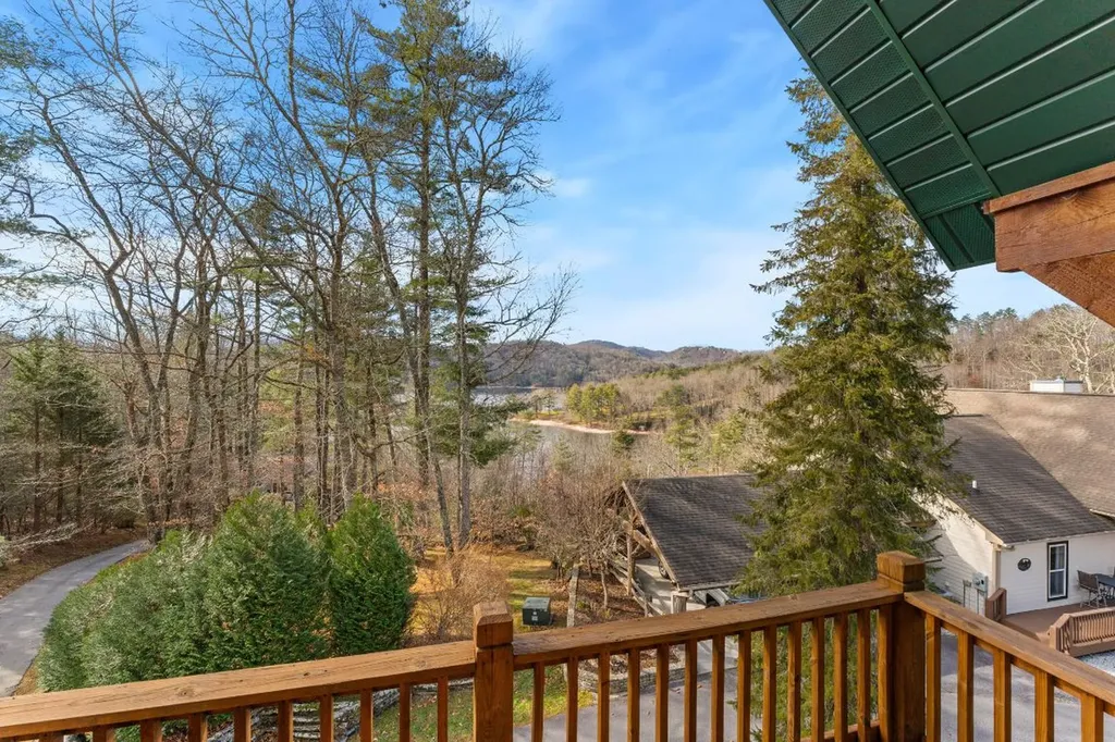 36 Heavens Gate Lane Glenville NC 28736