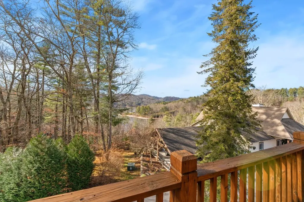 36 Heavens Gate Lane Glenville NC 28736