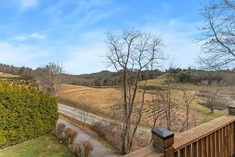 36 Heavens Gate Lane Glenville NC 28736