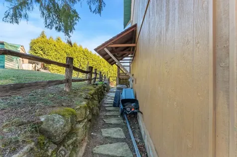 36 Heavens Gate Lane Glenville NC 28736