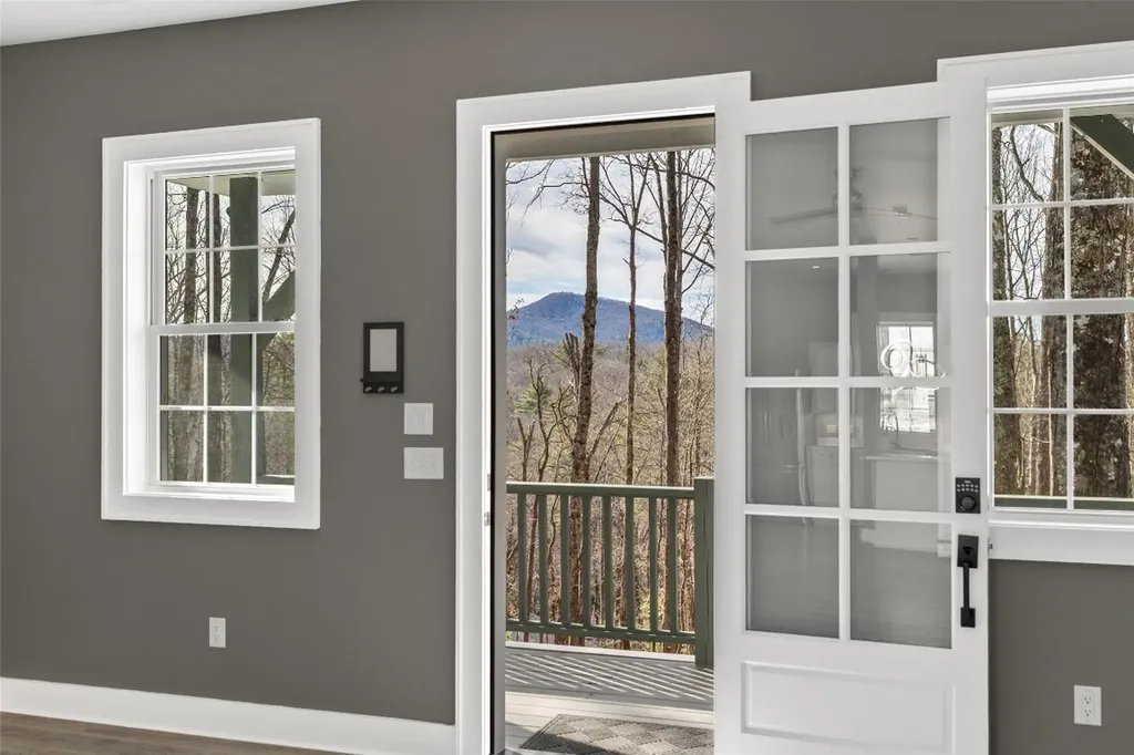 115 Spur Road Cashiers NC 28717