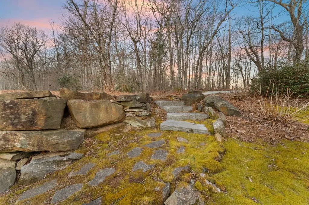 156 Kettle Rock Road Highlands NC 28741