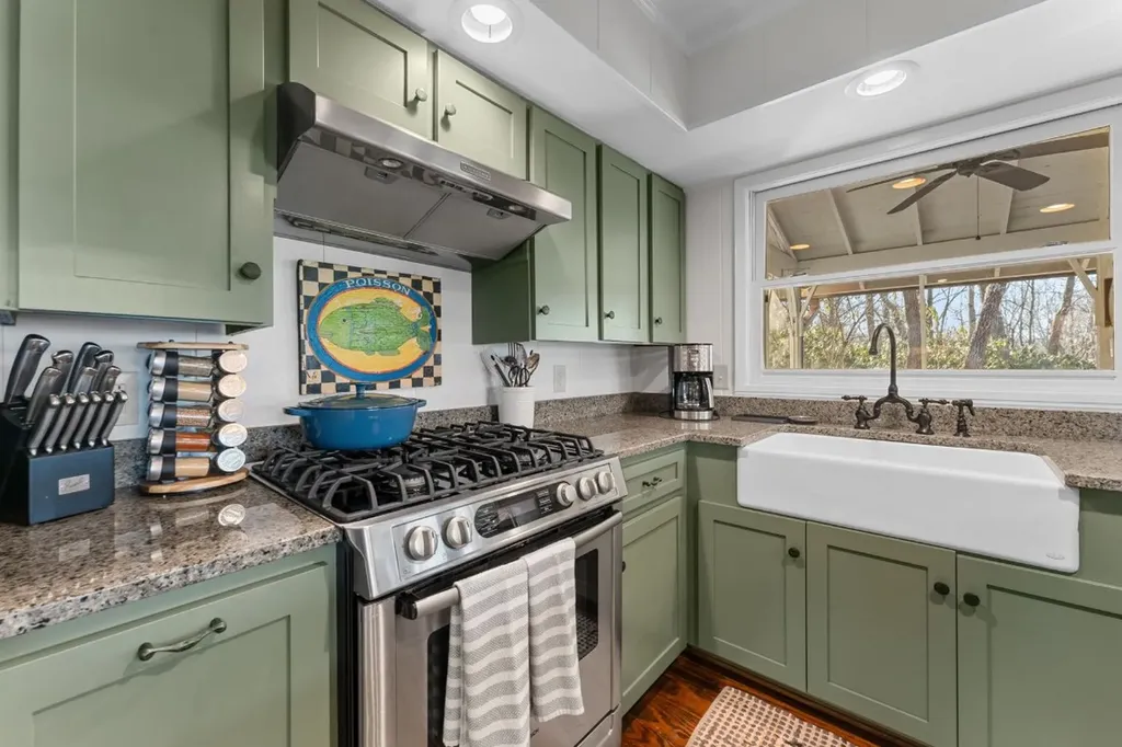 2741 Magnolia Drive Highlands NC 28741