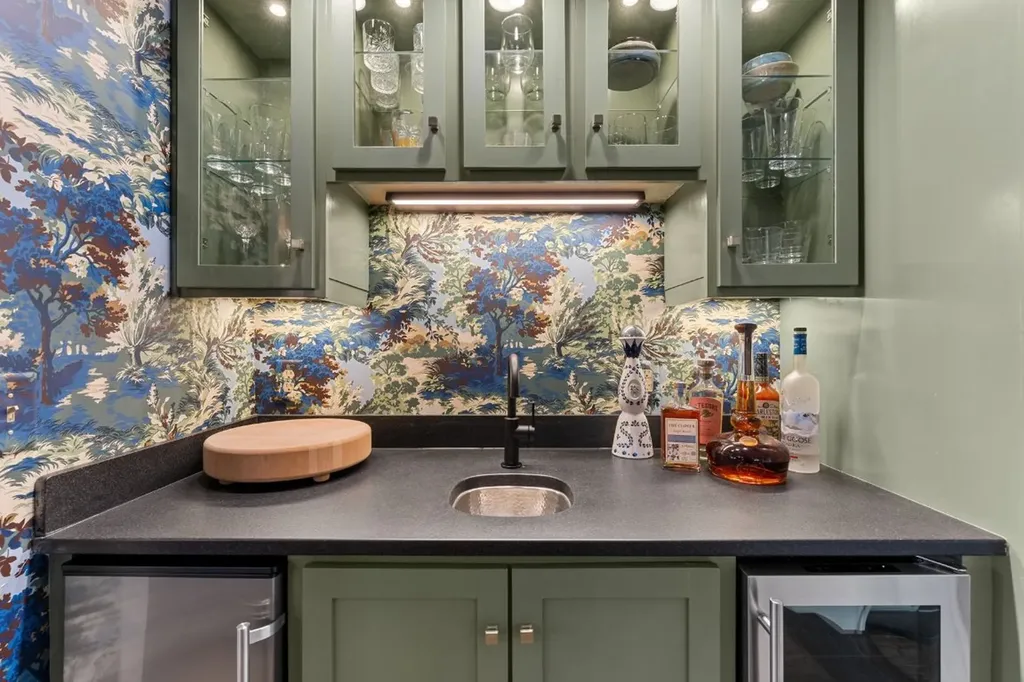 2741 Magnolia Drive Highlands NC 28741