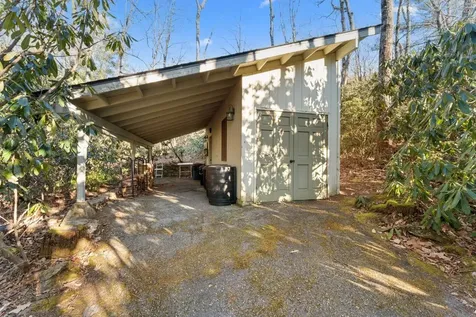 2741 Magnolia Drive Highlands NC 28741