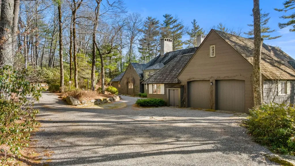 223 Sagee Drive Highlands NC 28741