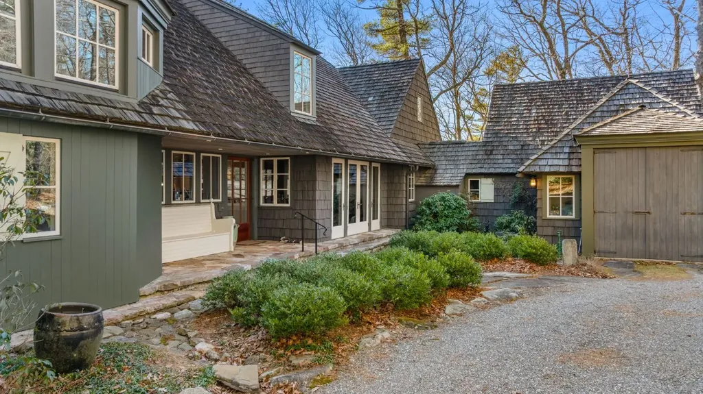 223 Sagee Drive Highlands NC 28741