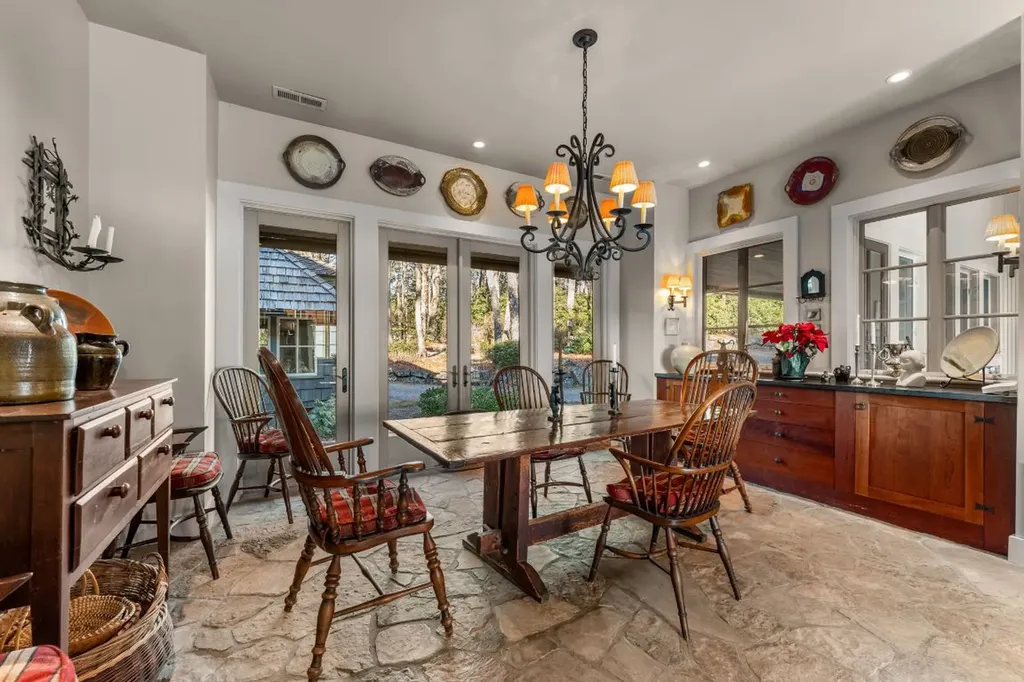 223 Sagee Drive Highlands NC 28741