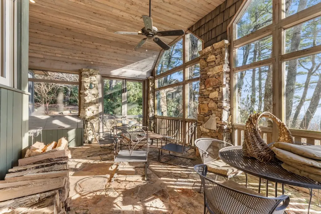 223 Sagee Drive Highlands NC 28741