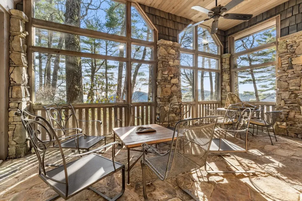 223 Sagee Drive Highlands NC 28741