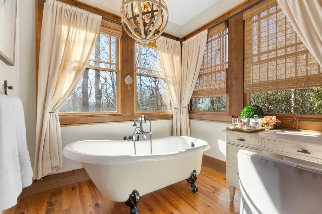 1454 Spring Forest Road Sapphire NC 28774