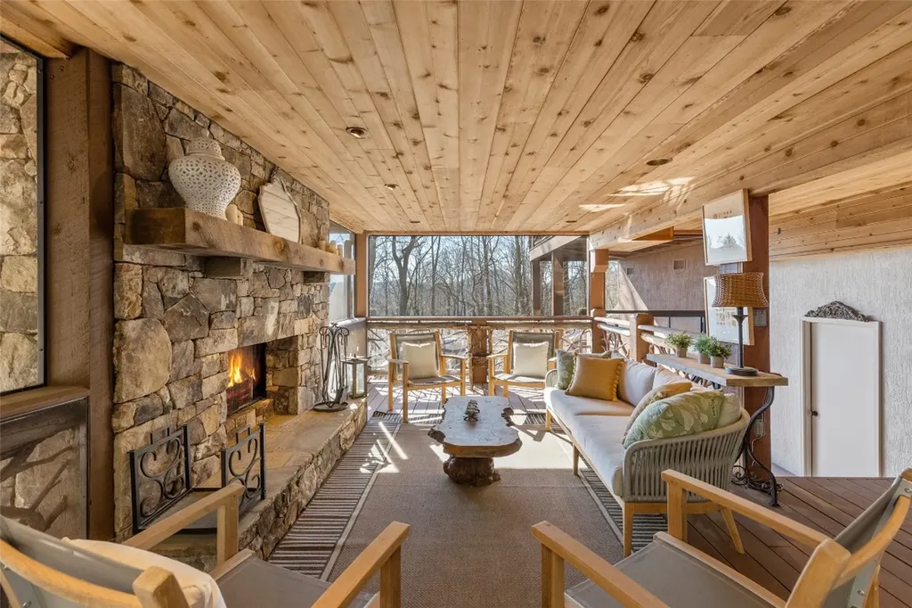 1454 Spring Forest Road Sapphire NC 28774