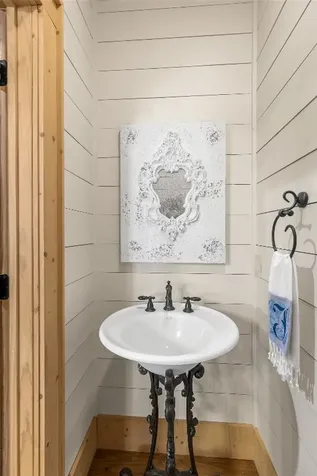 1454 Spring Forest Road Sapphire NC 28774