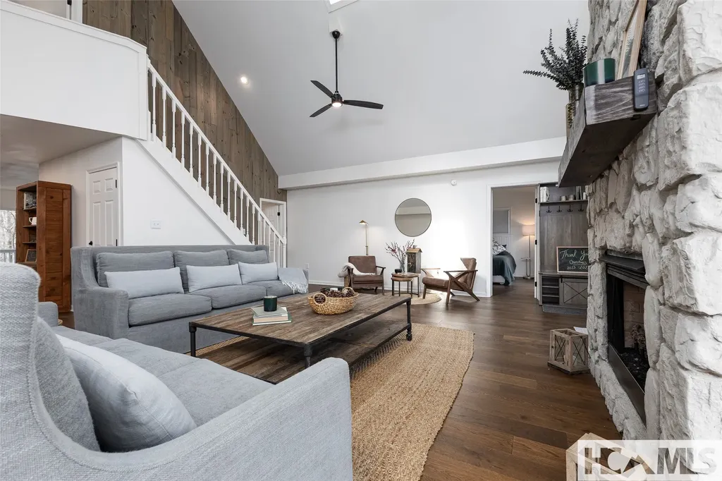 885 Hickory Drive Sapphire NC 28774