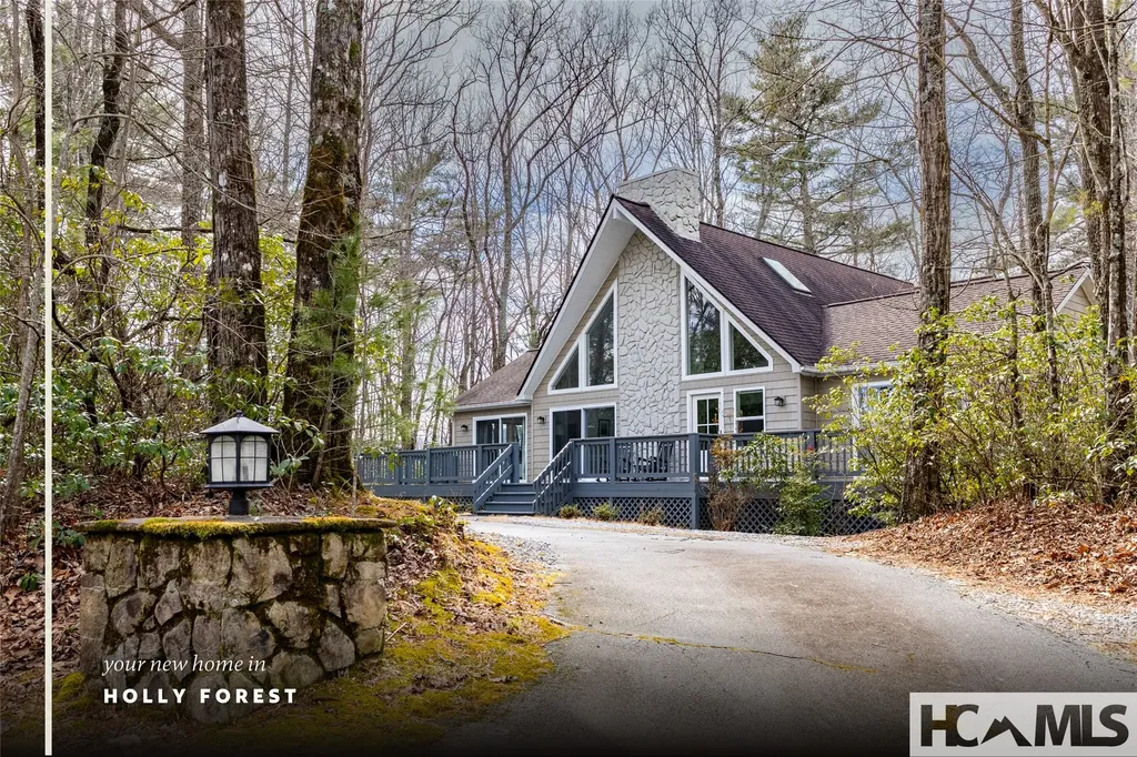 885 Hickory Drive Sapphire NC 28774