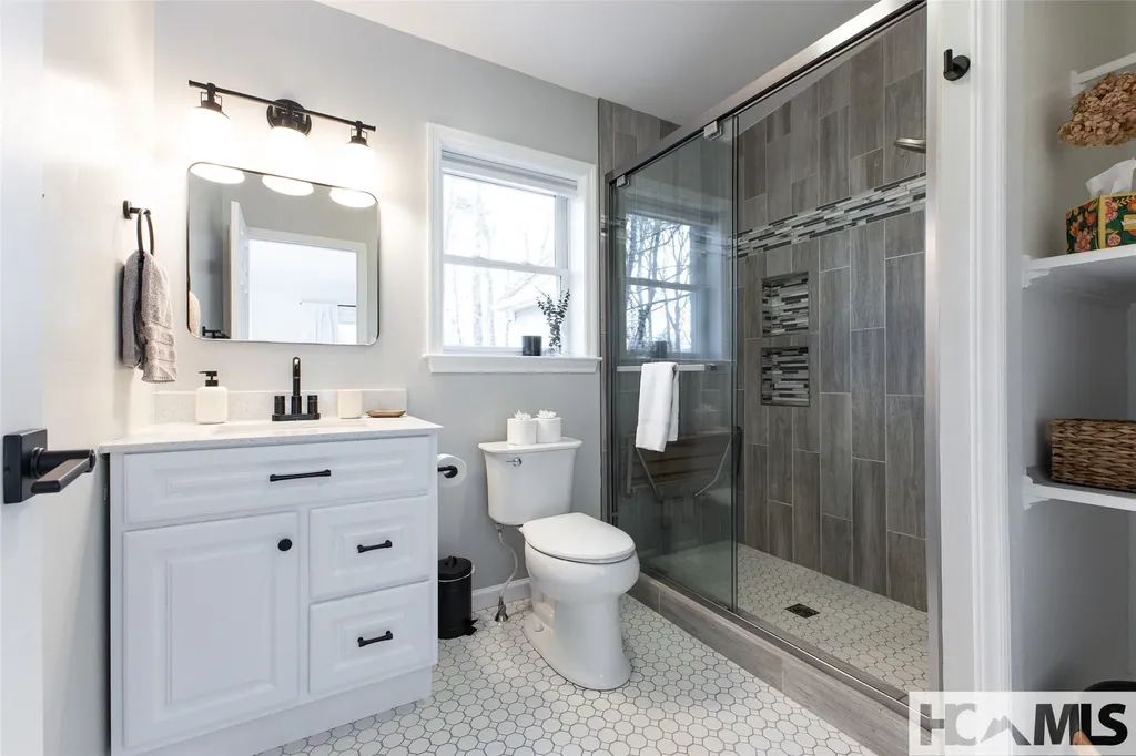 885 Hickory Drive Sapphire NC 28774