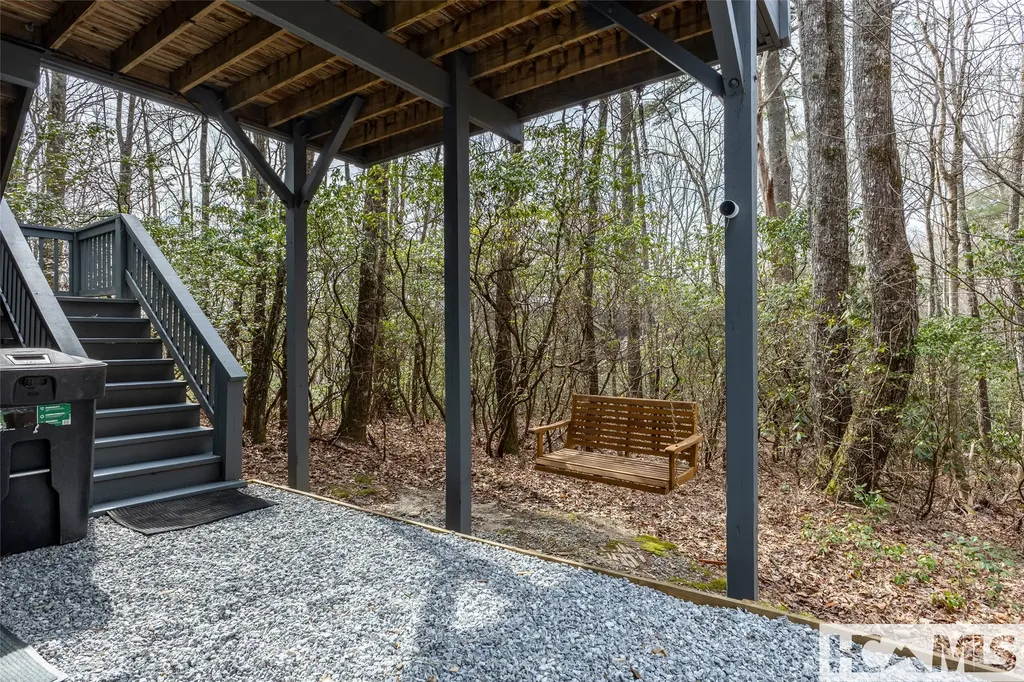 885 Hickory Drive Sapphire NC 28774