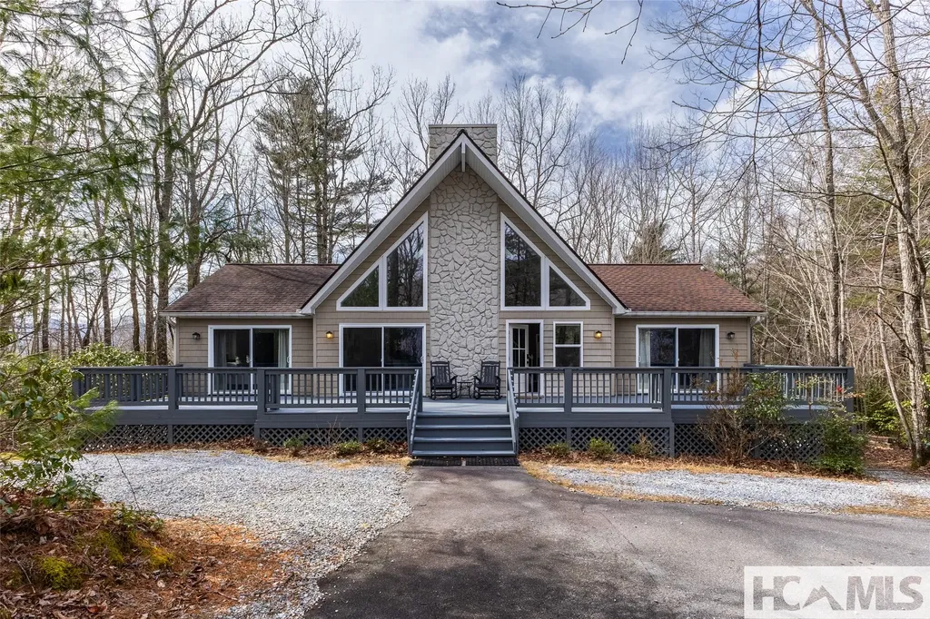 885 Hickory Drive Sapphire NC 28774