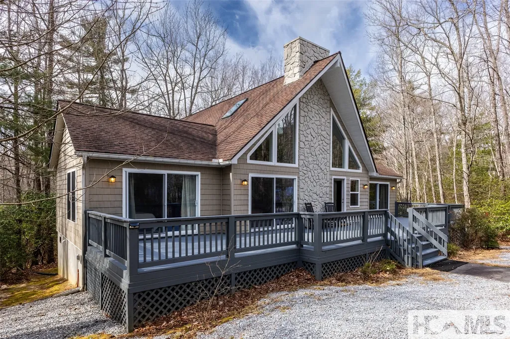 885 Hickory Drive Sapphire NC 28774