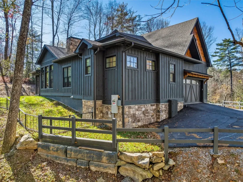 374 Turkey Roost Road Sapphire NC 28774