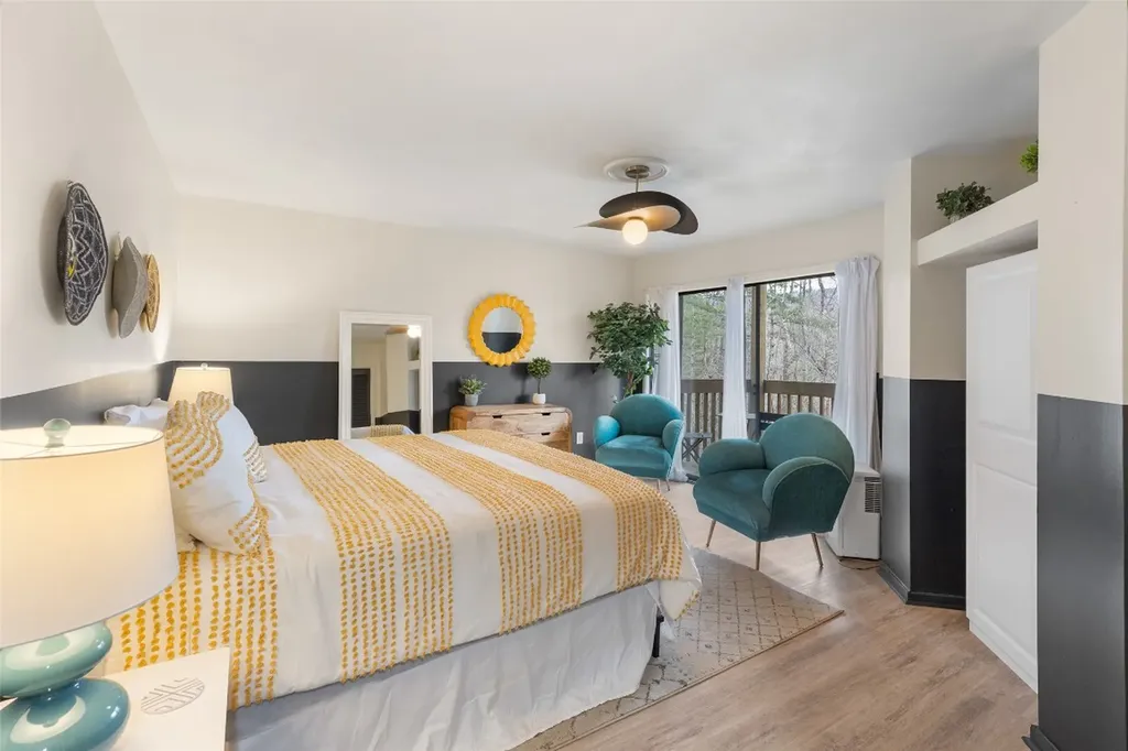 84 Emerald Road Sapphire NC 28774