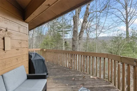 84 Emerald Road Sapphire NC 28774