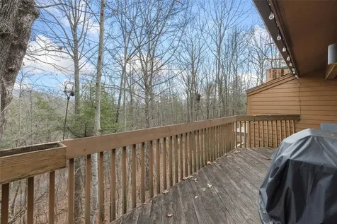 84 Emerald Road Sapphire NC 28774