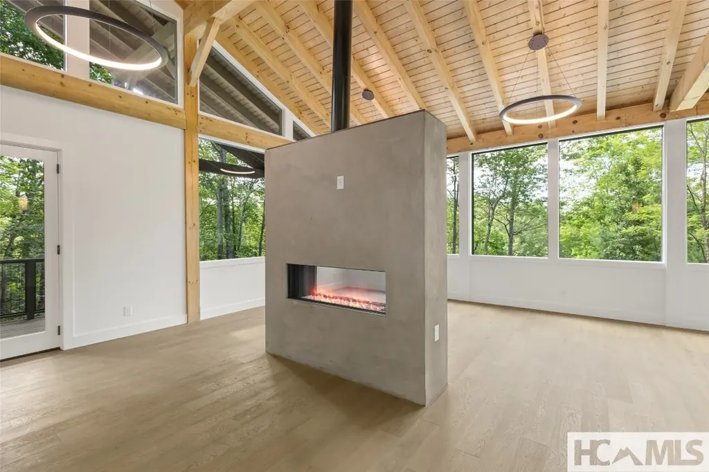 205 Autumn Valley Lane Scaly Mountain NC 28775