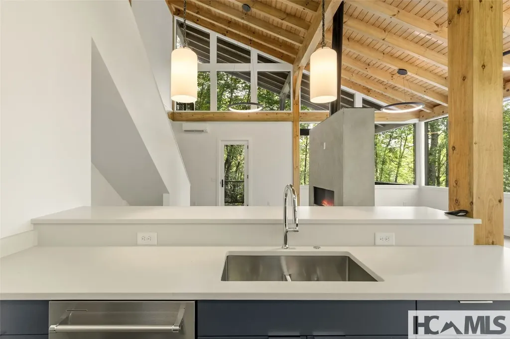 205 Autumn Valley Lane Scaly Mountain NC 28775